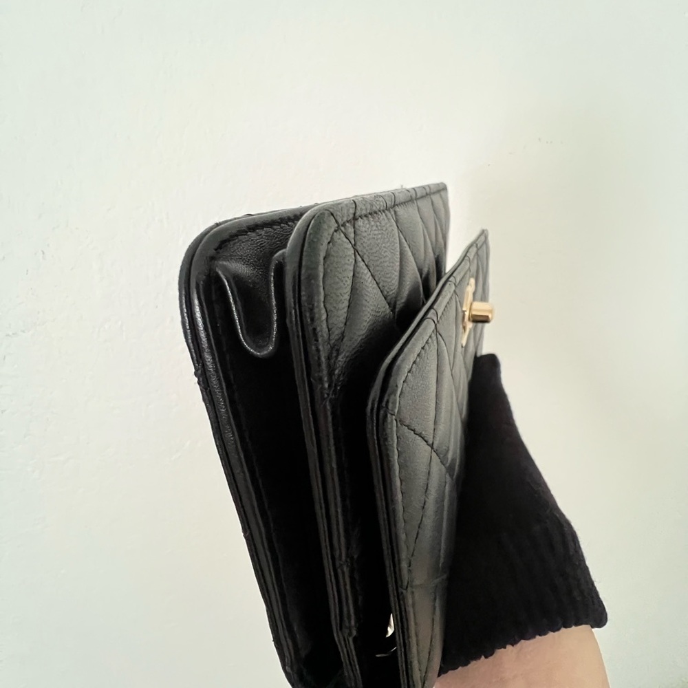 ❌❌SOLD❌❌Authentic Preloved Chanel Trendy Wallet On Chain with dustbag included - Picture 13 of 16